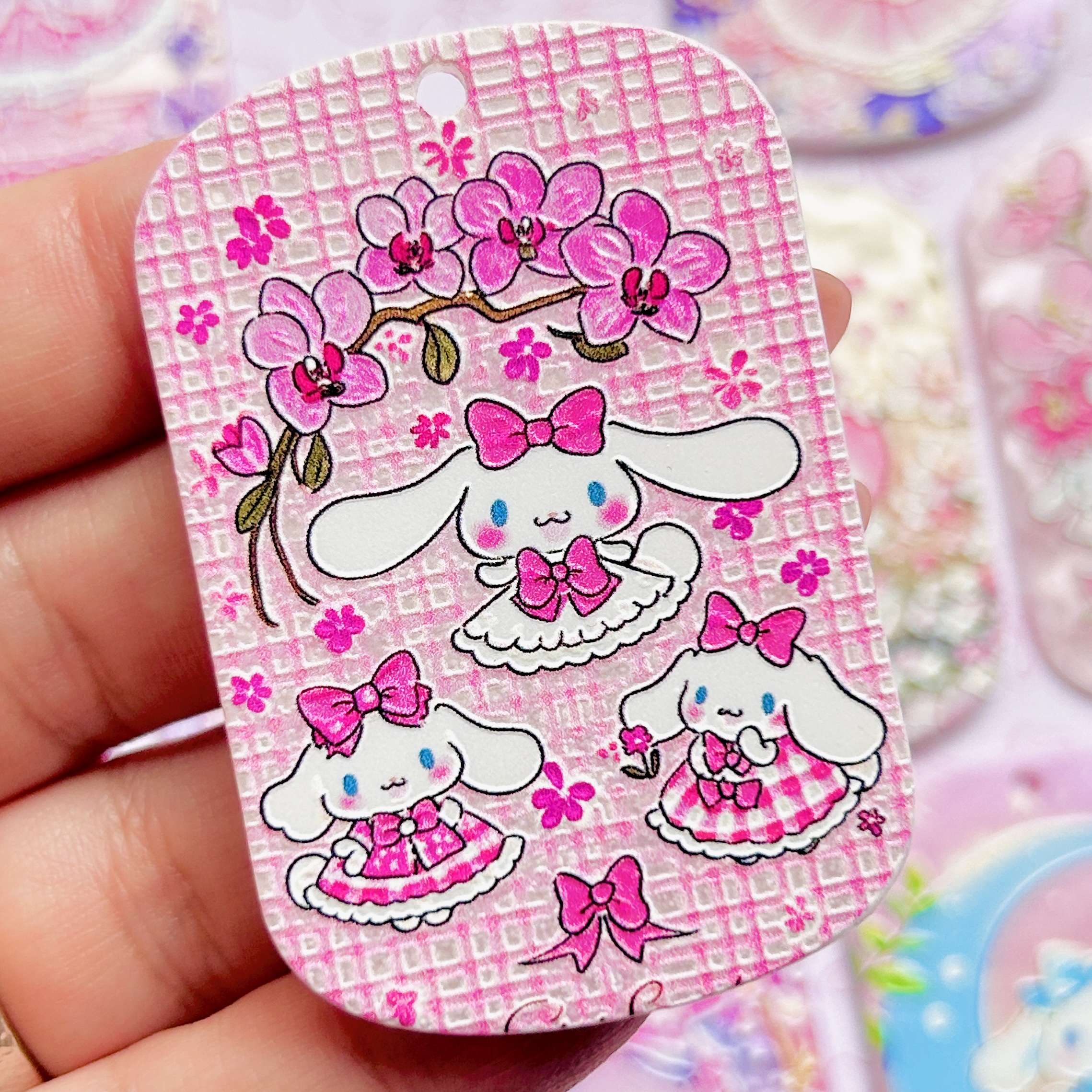 Melo & Cinna Acrylic Pendant 1pc - Image 3